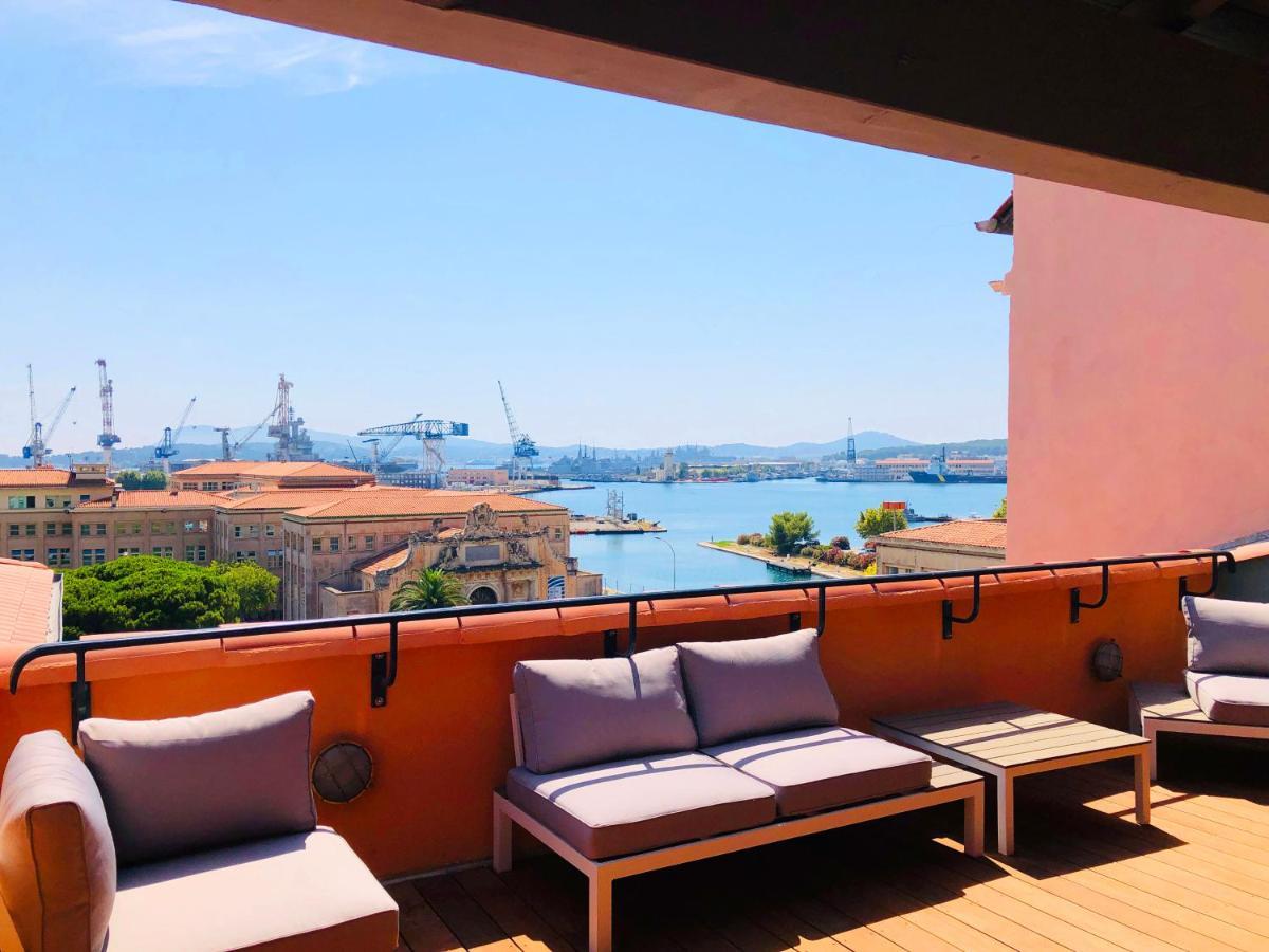 Отель L'Eautel Toulon Centre Port Экстерьер фото