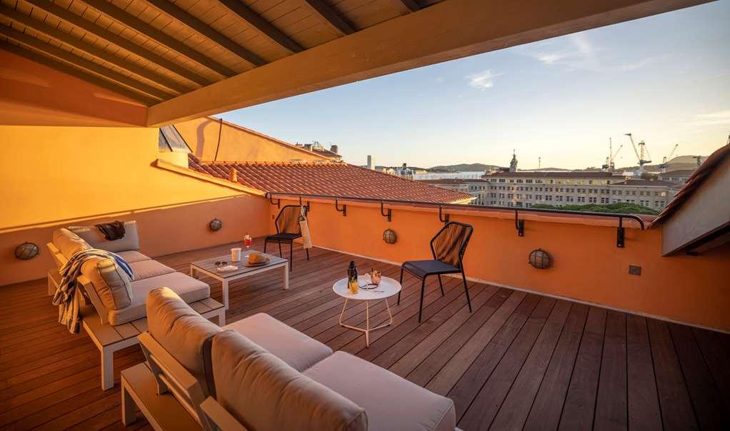 Отель L'Eautel Toulon Centre Port Ресторан фото